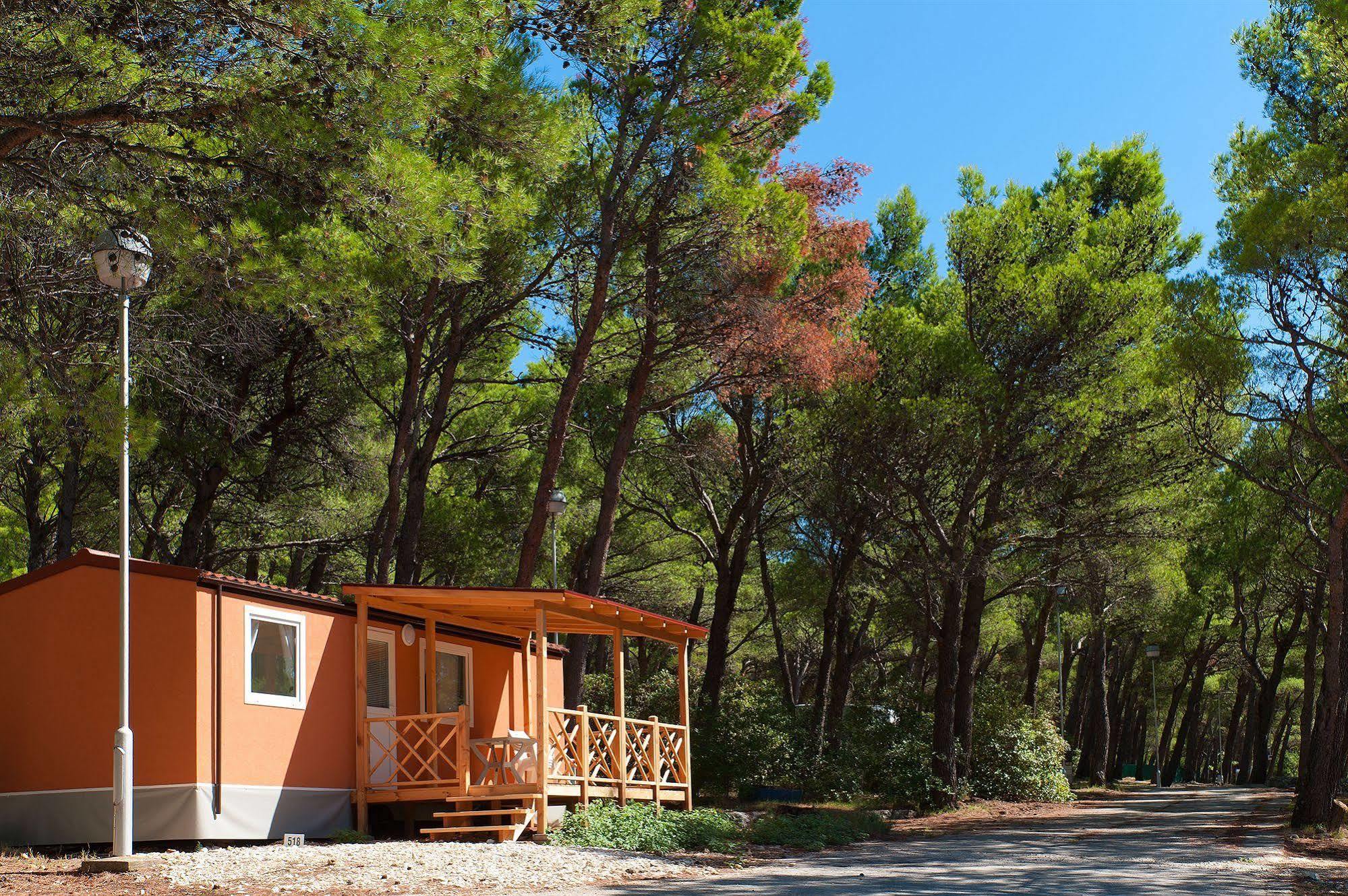 Mobile Homes Basko Polje Campground Башка-Вода Экстерьер фото